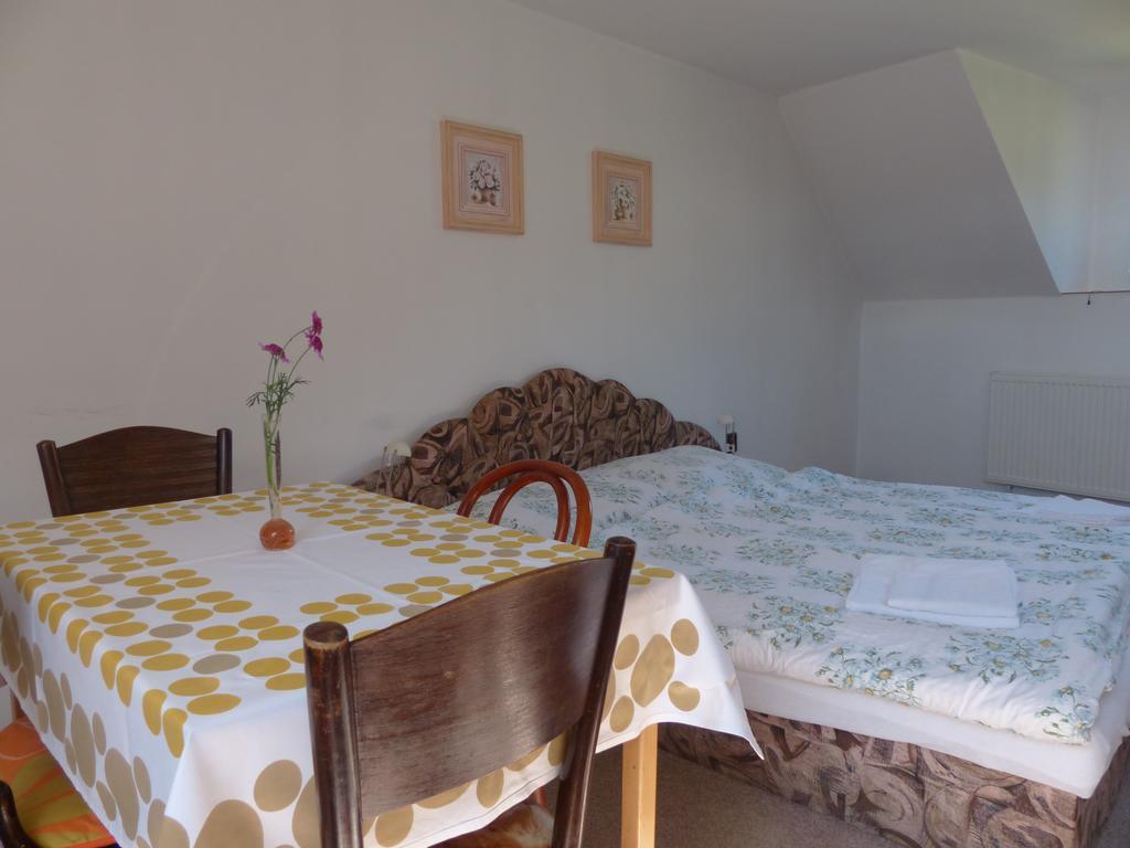 Bizoni Dvur Hotel Retenice Bagian luar foto